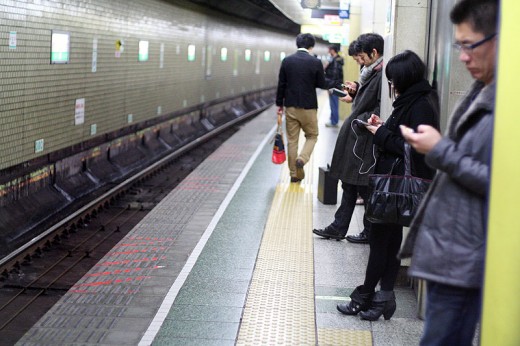 Японцы не разговаривают по телефону в общественном транспорте