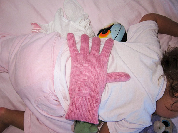 put-a-bean-filled-glove-on-your-babys-back-when-you-want-your-kids-to-feel-loved