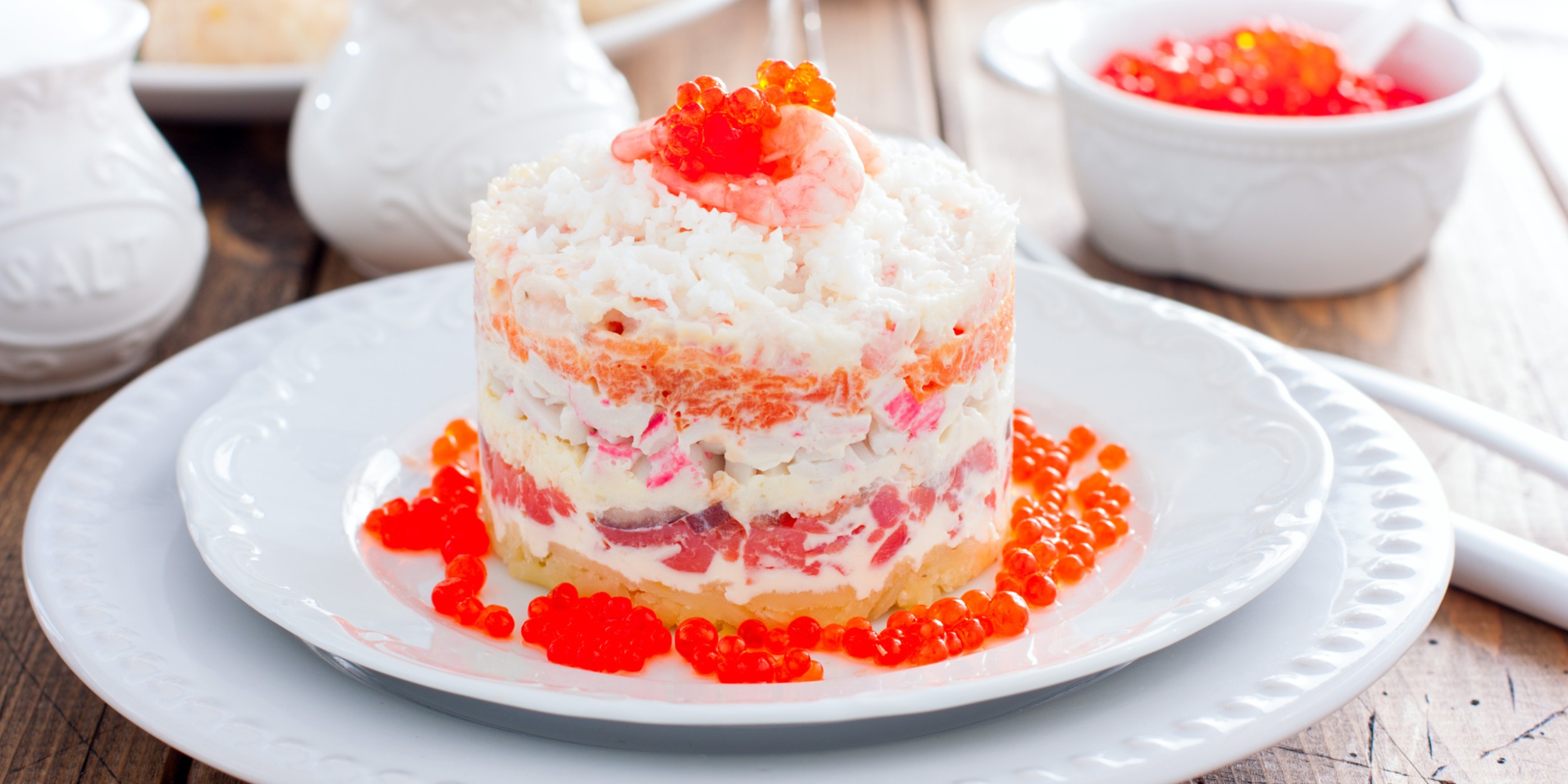 Изысканные салаты с креветками для праздников и будней