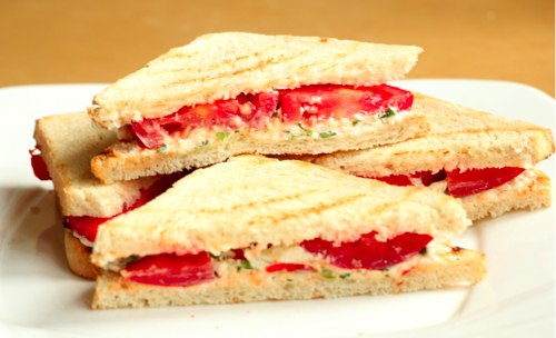 рецепт сэндвичи с фетой, помидорами и базиликом