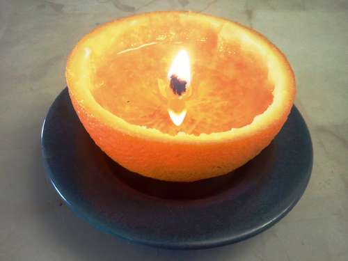 Как сделать свечу из апельсиновой кожуры
