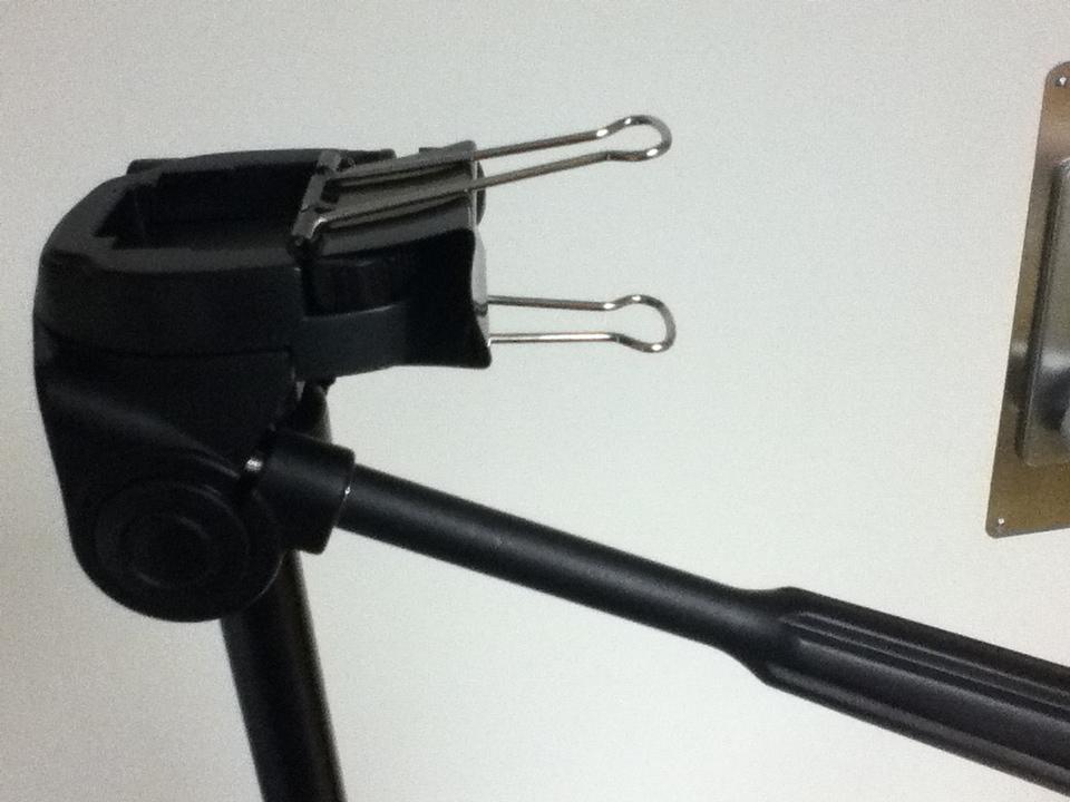 Самодельный монопод с инерционным стабилизатором из телескопической ручки