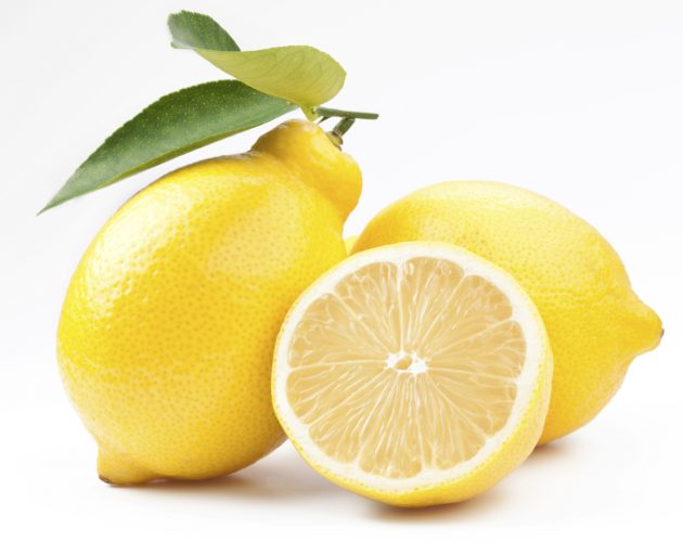 укусы насекомых: лимонный сок