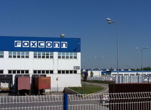 Apple субсидирует повышение зарплат рабочих Foxconn