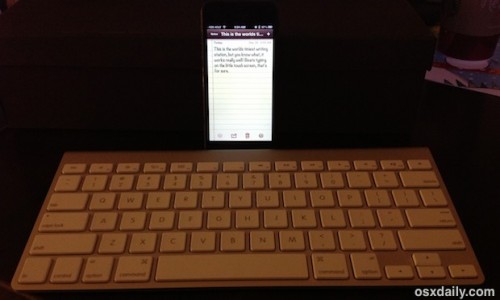 3-iphone-with-external-keyboard