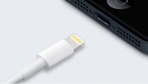 Lightning cable_ source apple