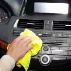 ИНФОГРАФИКА: Как провести генеральную чистку своей машины