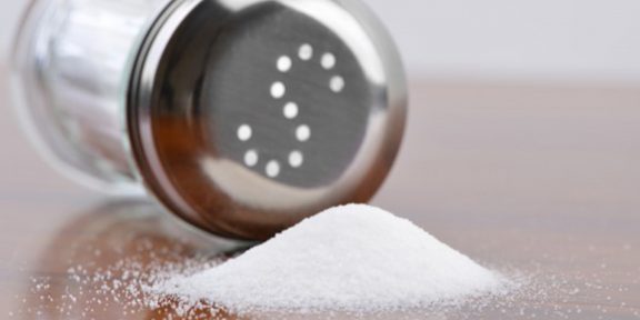 Когда лучше добавлять соль: советы шеф-поваров
