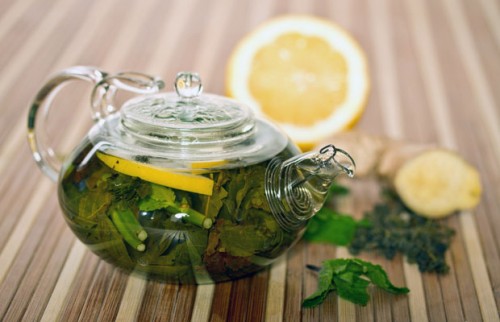 green tea with mint and lemon