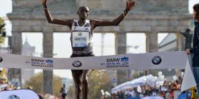 Кениец Дэннис Киметто устанавливает новый марафонский рекорд в Берлине