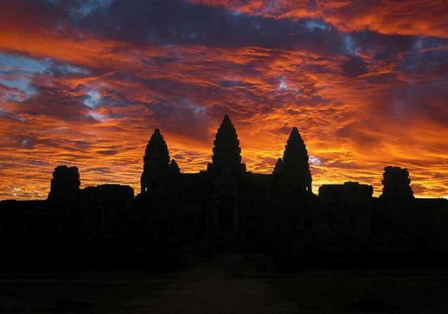 Закат в Камбодже