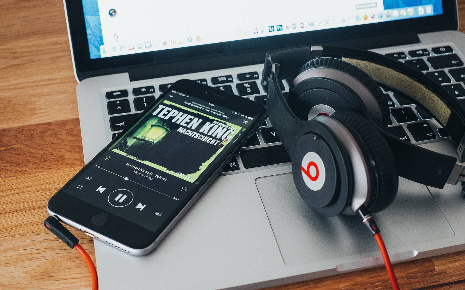 Как пользоваться сервисами Spotify, iTunes Radio, Pandora и Beats Music в России