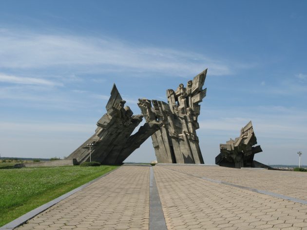 Литва, монумент