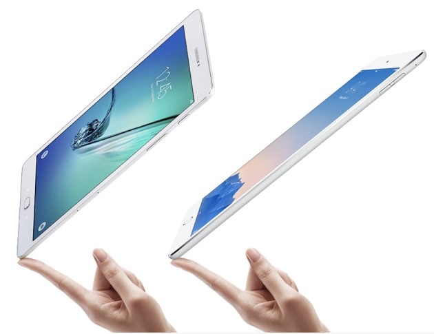 В это сложно поверить, но единственное, что не скопировала Samsung на данном фото — это рука.