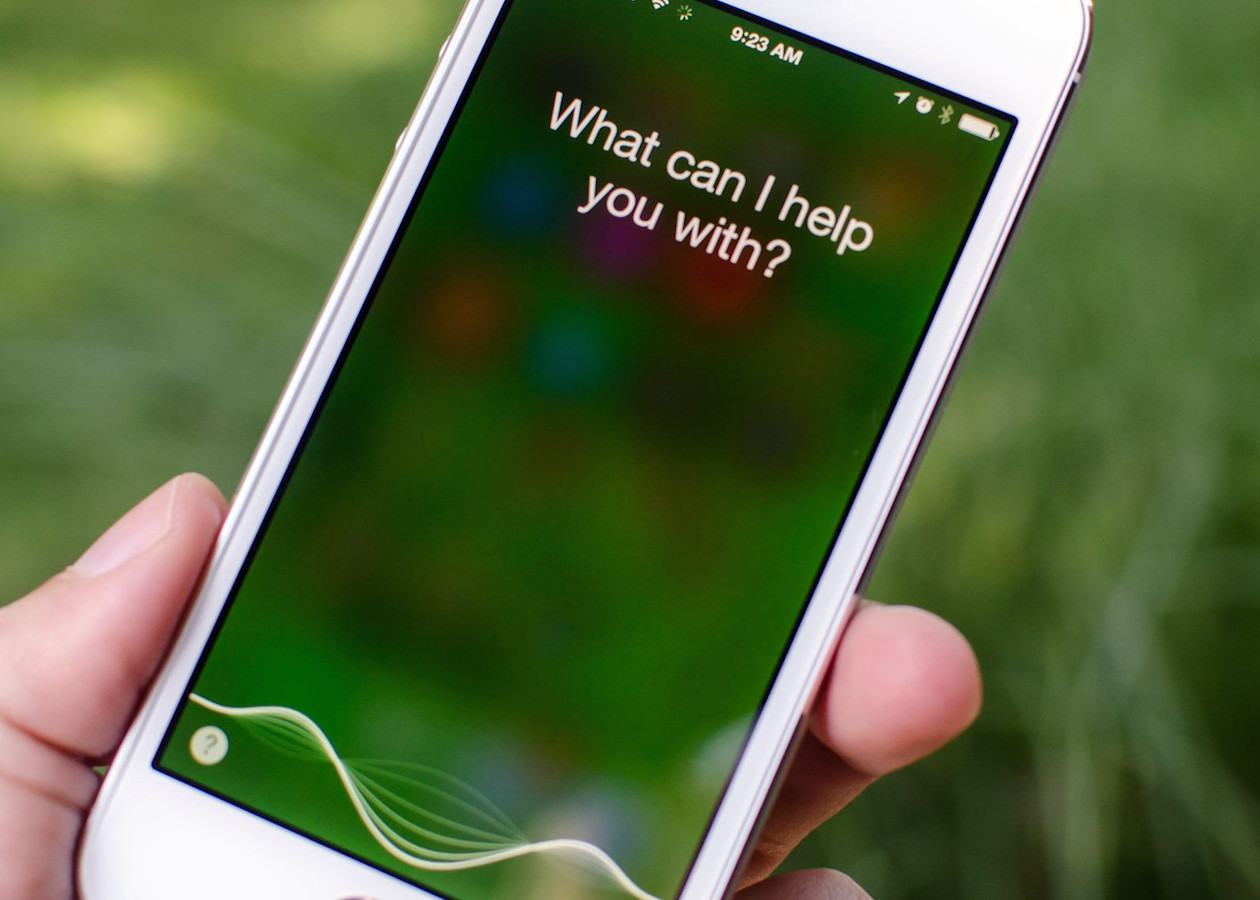 Основатель Slack: «Голосовой ассистент Siri — бесполезная фигня»
