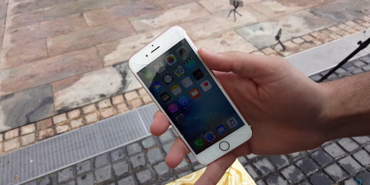 ВИДЕО: Первые тесты на падение iPhone 6s и iPhone 6s Plus