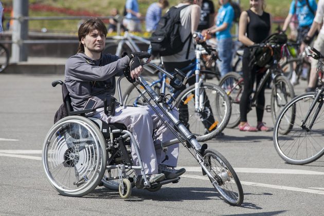 Люди с инвалидностью: Евгений Краснопёров, активист движения хендбайкеров