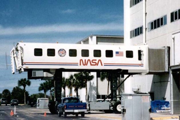 Автомобиль NASA для перевозки персонала