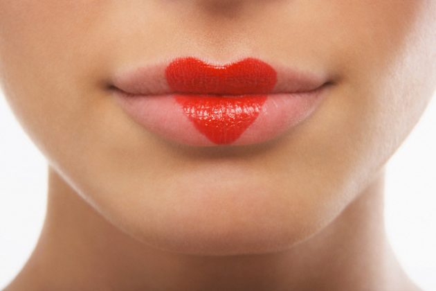 Новогодний макияж губ — вечерний макияж