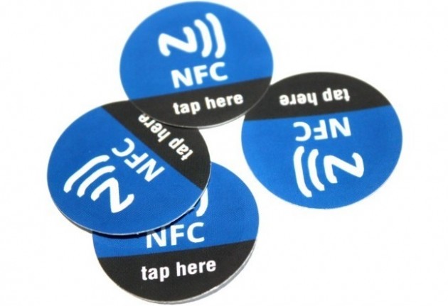 Новогодние подарки: набор NFC-меток