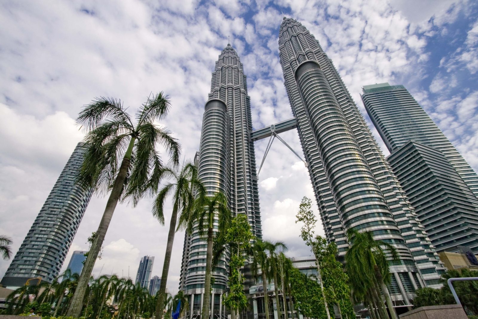 башни близнецы в сингапуре