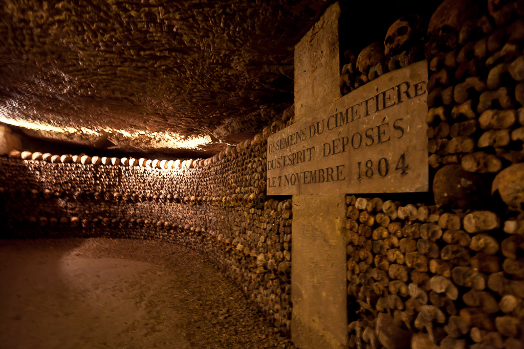 Кладбище под парижем катакомбы