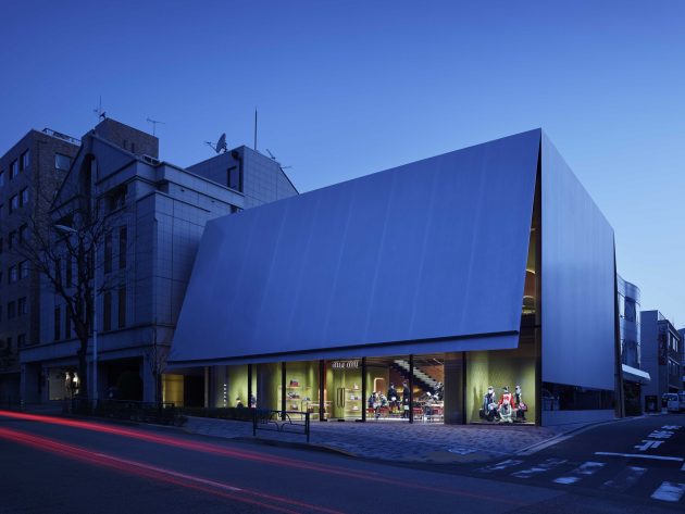Лучшая архитектура 2016 года по версии ArchDaily: Miu Miu Aoyama Store