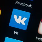 Как вернуть музыку в официальное приложение VK на iPhone или iPad без джейлбрейка