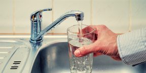 Как узнать, можно ли пить воду из-под крана в новом для вас месте