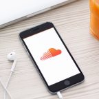 В мобильных приложениях SoundCloud теперь можно слушать радио