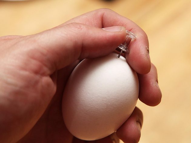 Как прокалывать яйцо