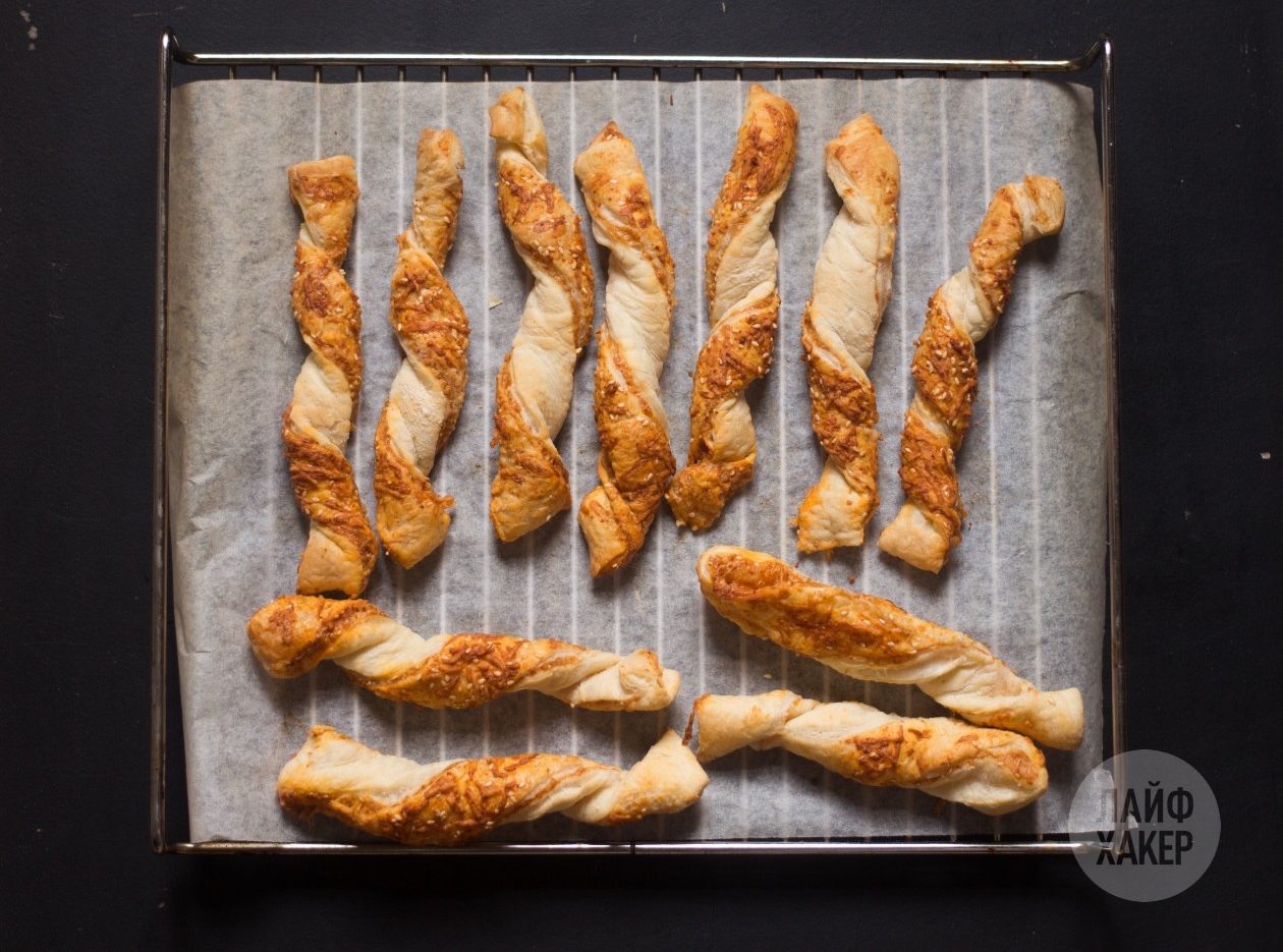 Хлебные палочки с сыром и чесноком