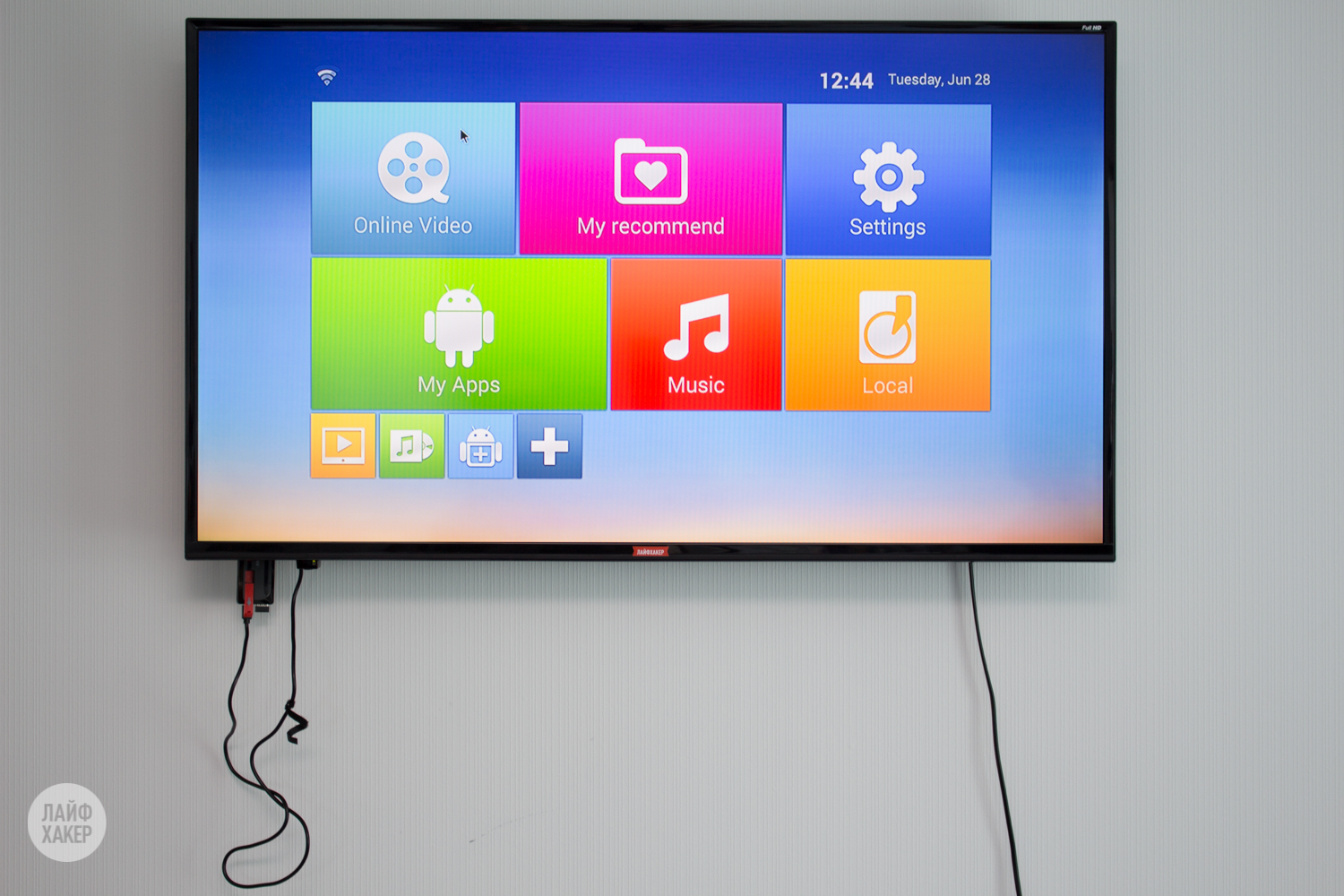 Neptun mk televizori. Android tv от google tv. Android tv телевизор. Start smart tv. Чем отличается телевизор смарт от андроида.