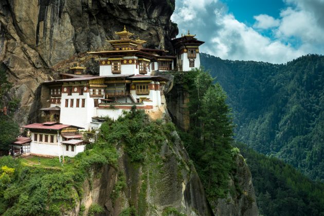 Куда поехать отдыхать: монастырь Такцанг-лакханг в Бутане