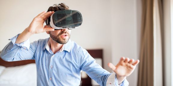 Будущее без экранов: как виртуальная реальность изменит наше общение и восприятие технологий