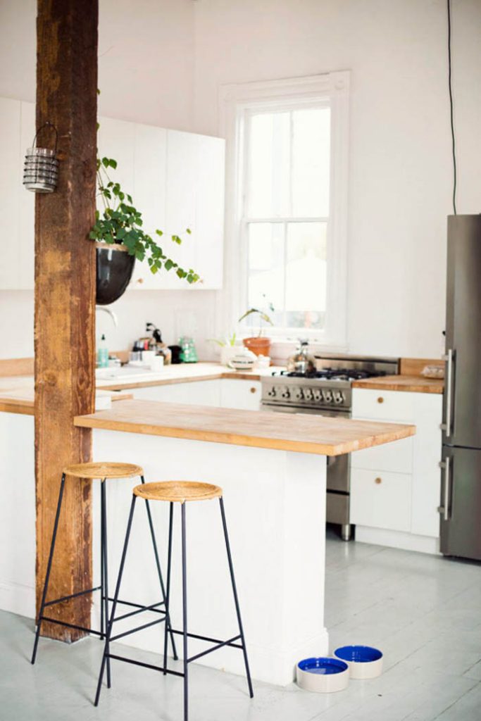 Дизайн маленькой кухни: фото мебели