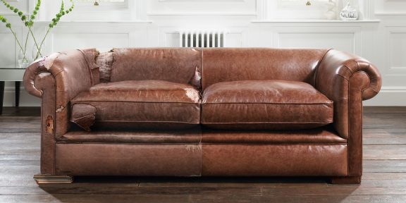 Перетяжка мебели: как подарить вторую жизнь креслу или дивану и неплохо сэкономить