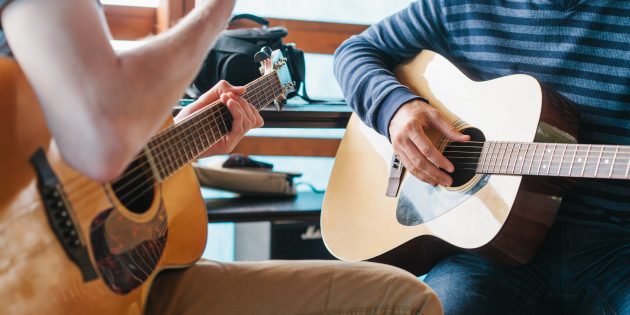 Как научиться играть на гитаре: подробное руководство для самых самостоятельных
