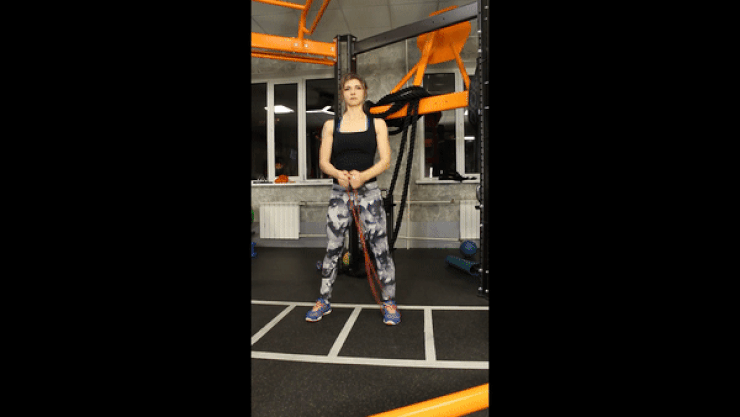 Упражнения для укрепления мышц спины с эспандером