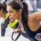 Тренировки на петельных тренажёрах: сильные мышцы кора и здоровая спина