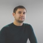 Рабочие места: Максим Сундалов, основатель онлайн-школы EnglishDom