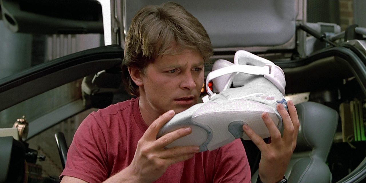 Как почистить белые кроссовки, чтобы они выглядели как новенькие ...