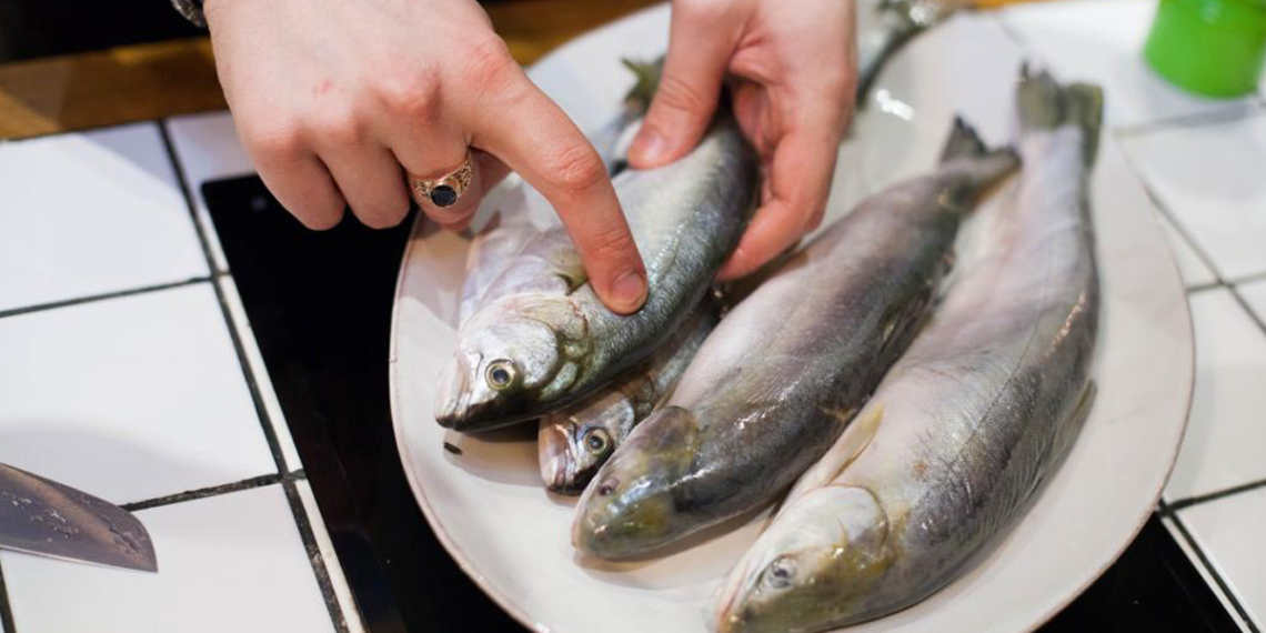 Image result for КАК ВЫБИРАТЬ РЫБУ И МОРЕПРОДУКТЫ