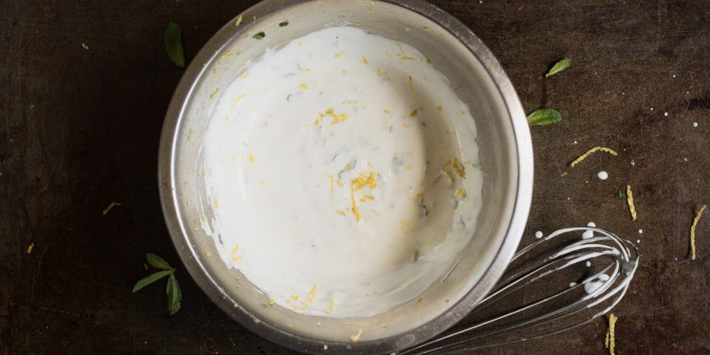 Рецепт вегетарианских котлет из брокколи и шпината Лайфхакер