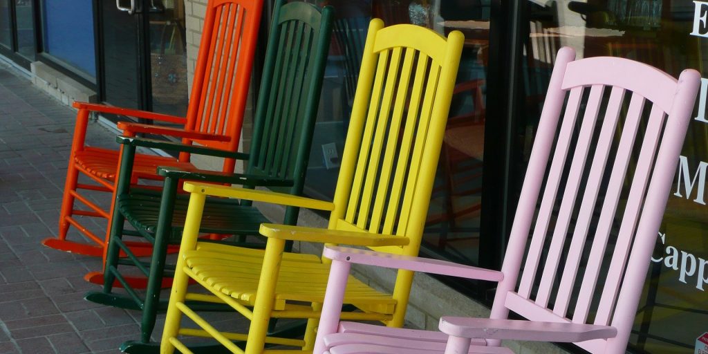 цветовые акценты в интерьере: стулья
