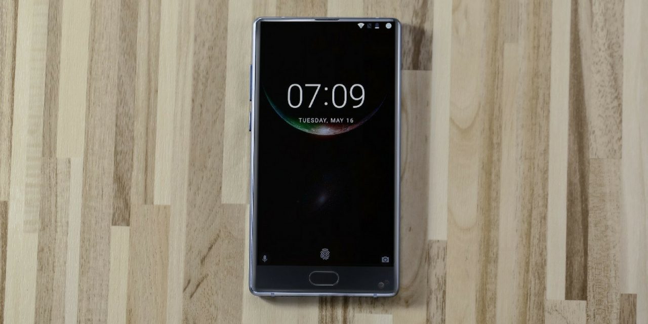 Mix lite. Задняя панель Doogee Mix Lite.