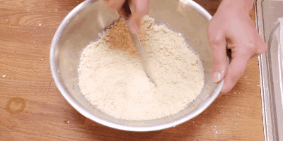 Как приготовить нежное песочное тесто