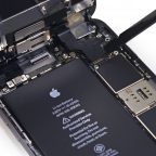 Замена аккумулятора может заметно ускорить старые iPhone