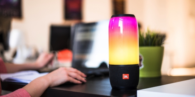 ����� JBL Pulse 3 � Bluetooth-�������, ������� ������� ������