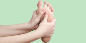 Как делать массаж ног